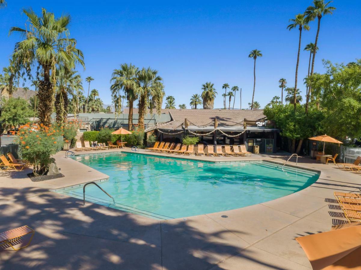 Caliente Tropics Hotel Palm Springs Bagian luar foto