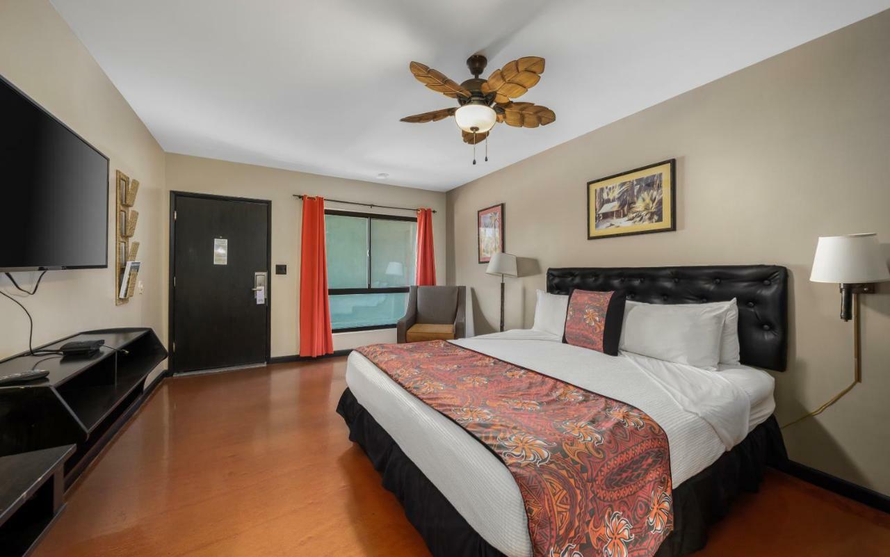 Caliente Tropics Hotel Palm Springs Bagian luar foto