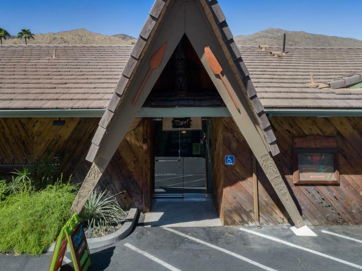 Caliente Tropics Hotel Palm Springs Bagian luar foto