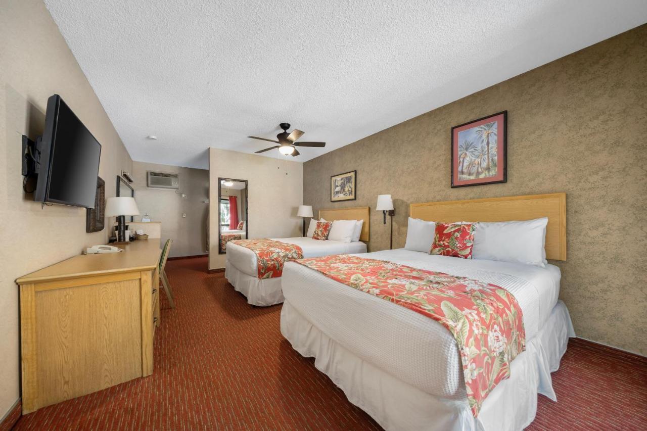 Caliente Tropics Hotel Palm Springs Bagian luar foto